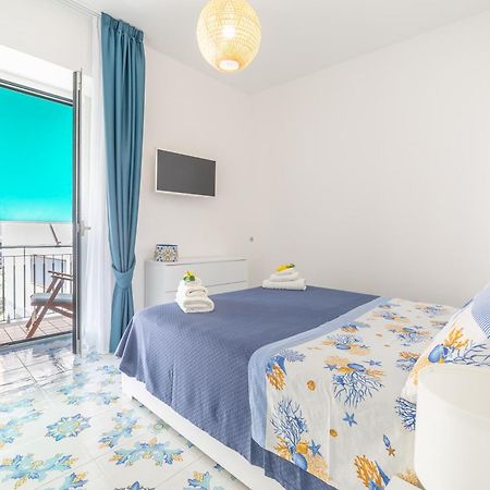 Maiori A Due Passi Dal Mare Apartment Exterior foto